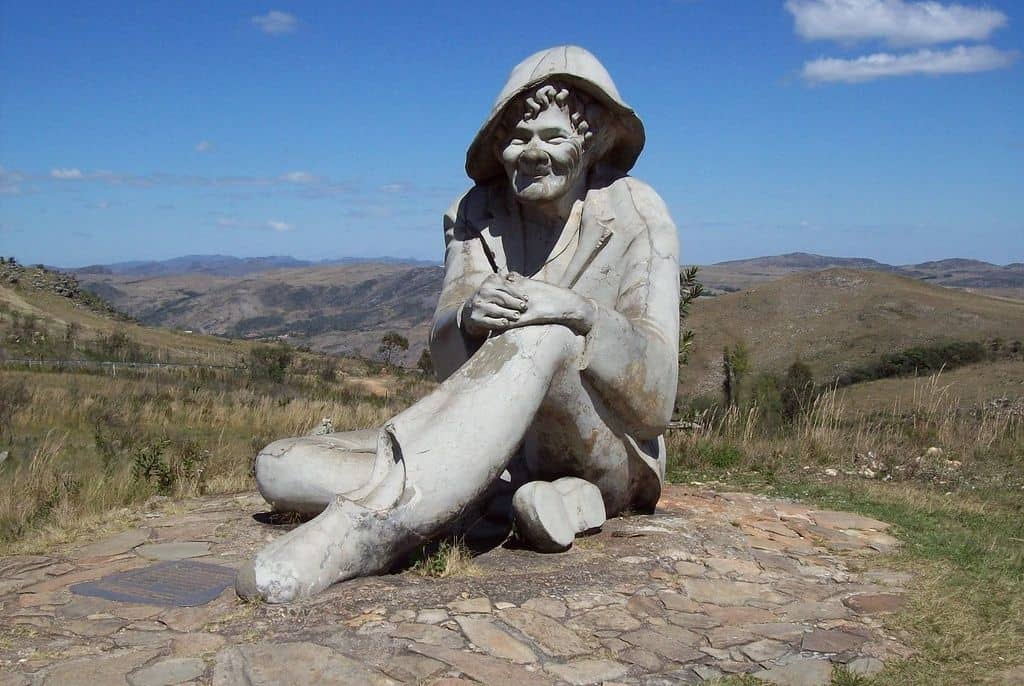 Pra-todos-verem:Estatua-do-Juquinha-Serra-do-Cipo-MG