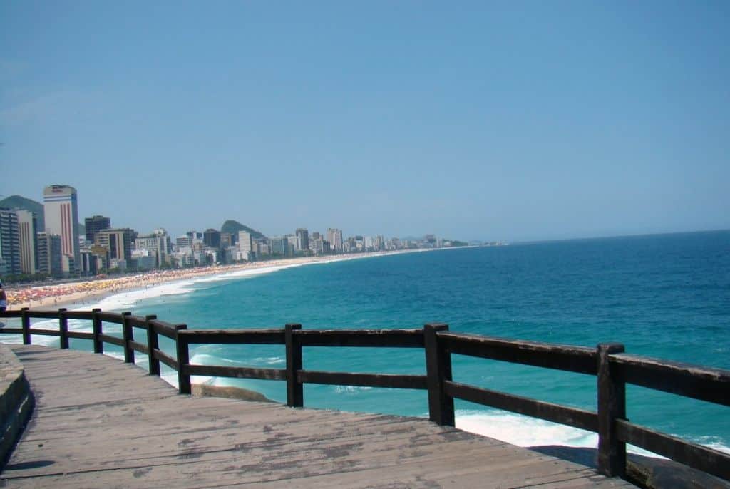 Pra-todos-verem:Praia-do-Leblon-Rio-de-Janeiro-RJ