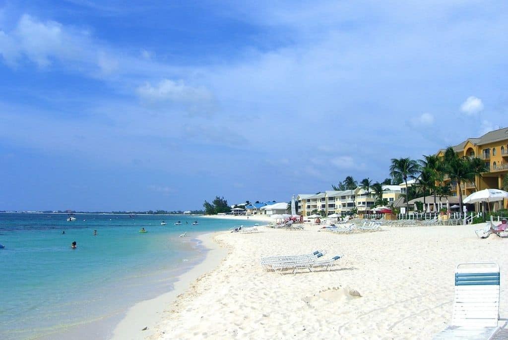 #Pra-todos-verem:Ilhas-Cayman-mar-do-Caribe