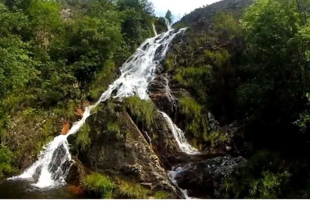 #Pra-todos-verem:Cachoeira-do-Triangulo-Complexo-Cachoeiras-Paraíso-Serra-da-Canastra-Delfinopolis-MG
