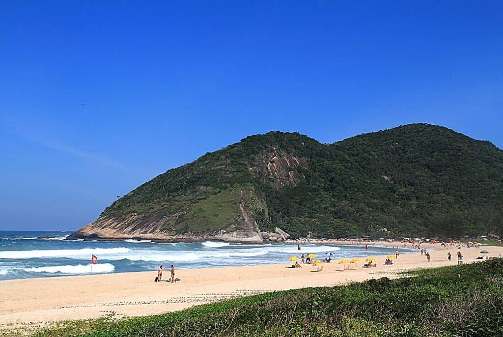 Pra-todos-verem:Praia-do-Grumari-Barra-da-Tijuca