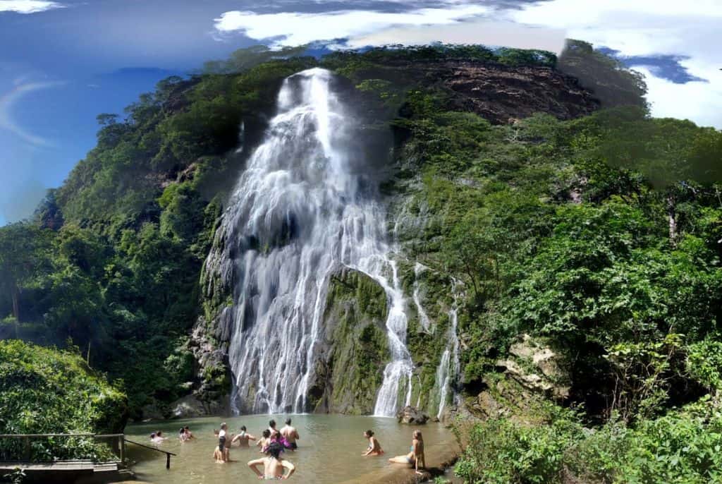 Pra-todos-verem:Cachoeira-Boca-da-Onca-Bonito-MS
