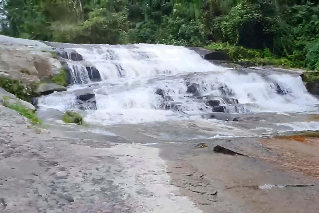 Pra-todos-verem:Cachoeira-7-Quedas-Paraty-rj 