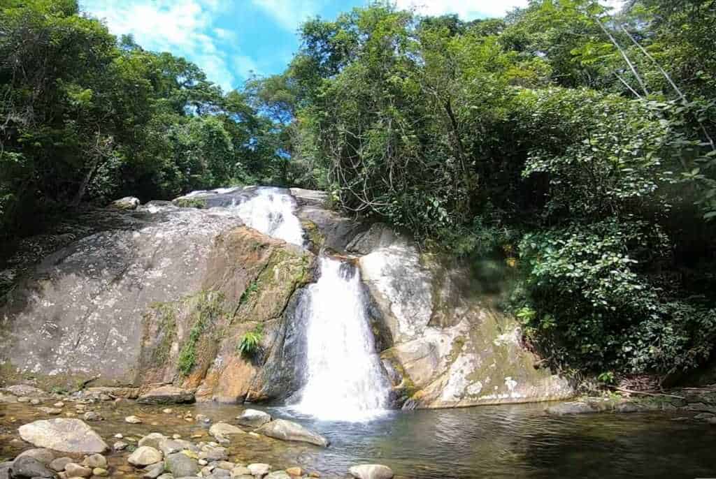 Pra-todos-verem:Cachoeira-Rio-do-Ouro-Peruibe-SP