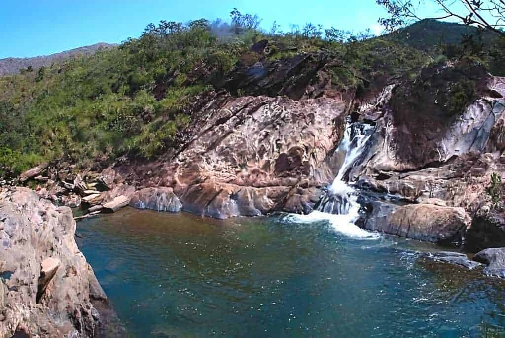 Pra-todos-verem:Cachoeira-do-Castelinho -em-Chapada-Lavras-Novas-MG