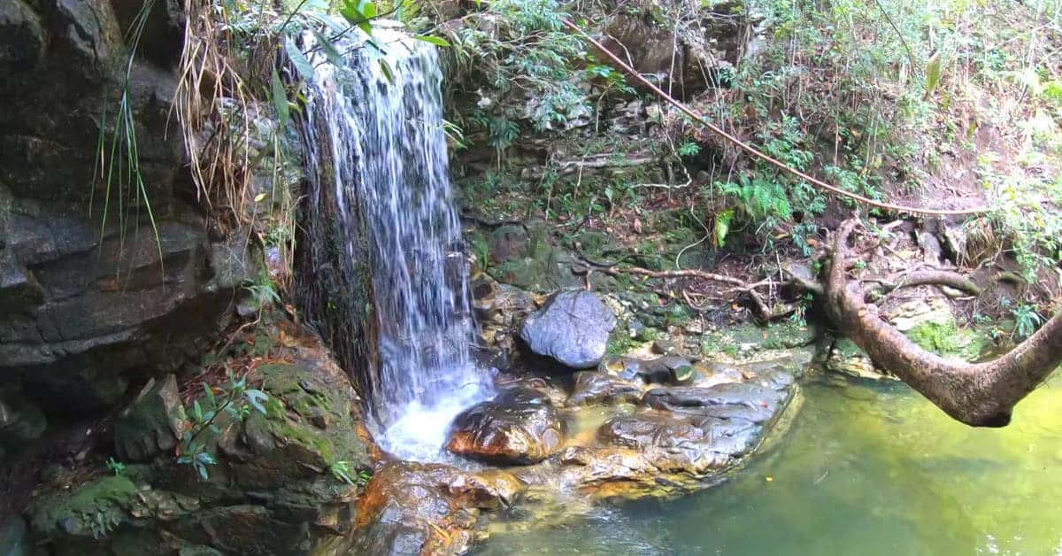 Pra-todos-verem:Cachoeira-Loquinhas-Chapada-dos-Veadeiros-GO