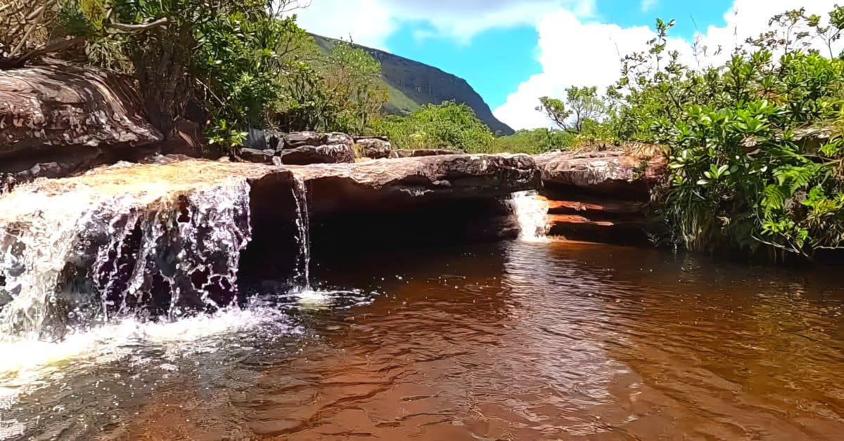 Pra-todos-verem:Cachoeira-das-Aguas-Claras-Chapada-Diamantina-Bahia