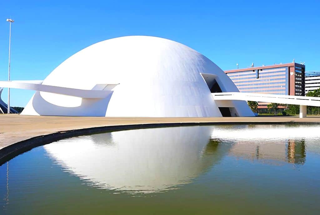 Pra-todos-verem:Museu-da-Republica-Brasilia-DF