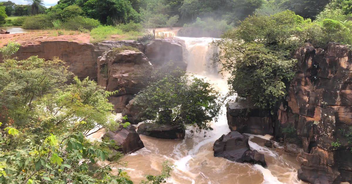 Cachoeira-de-Missao-Velha-Chapada-do-Araripe - CE
