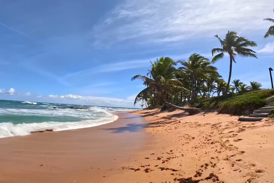 Praia-de-Camacari-Bahia