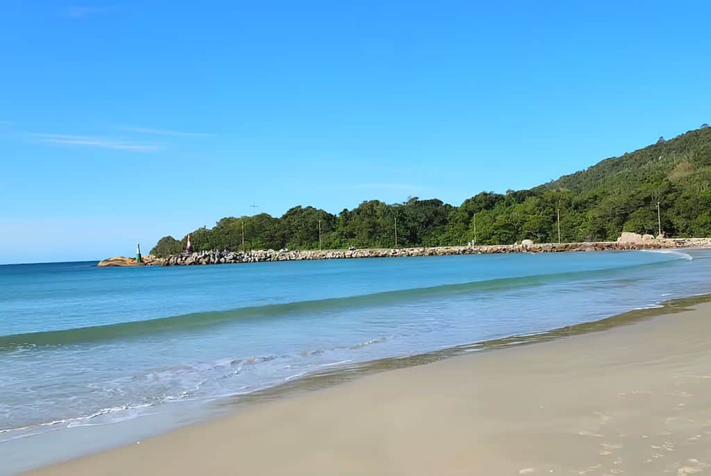 Praia-Barra-da-Lagoa-Florianopolis-SC