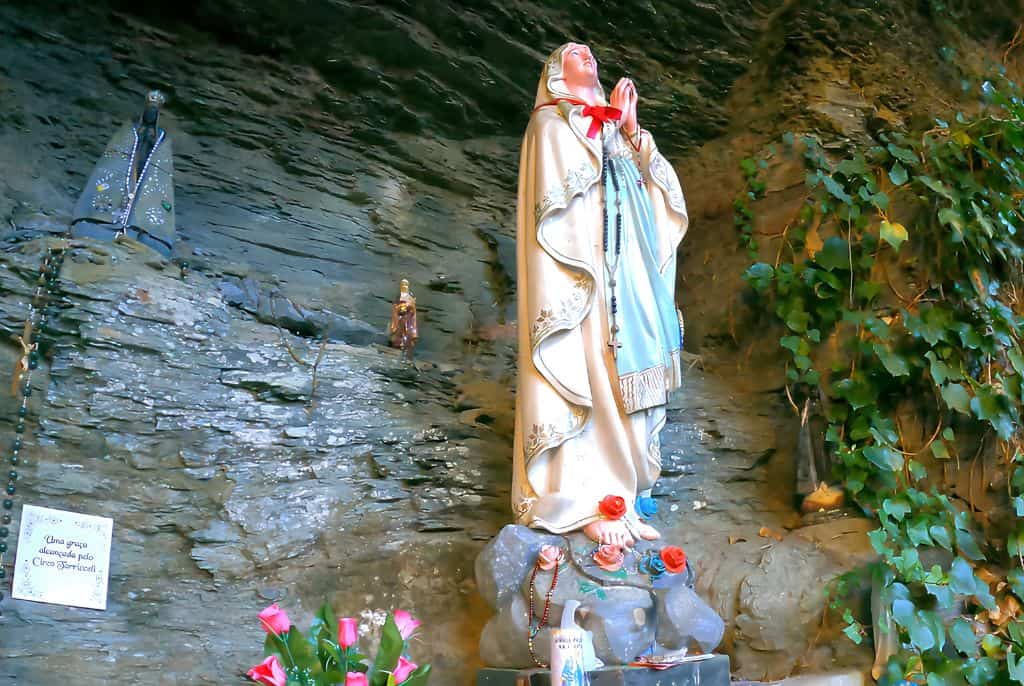 Gruta-Nossa-Senhora-de-Lourdes-Urubici-SC